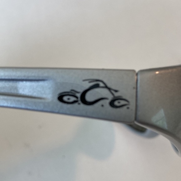 Sunglasses - Picture 5 of 9